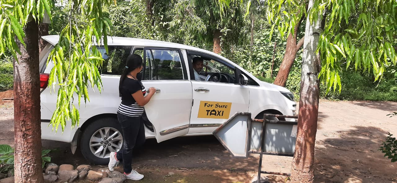 Innova Crysta On Rent In Pune