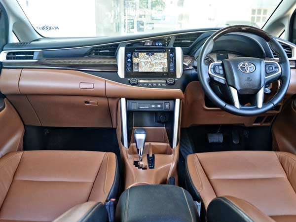 Innova Crysta On Rent In Pune