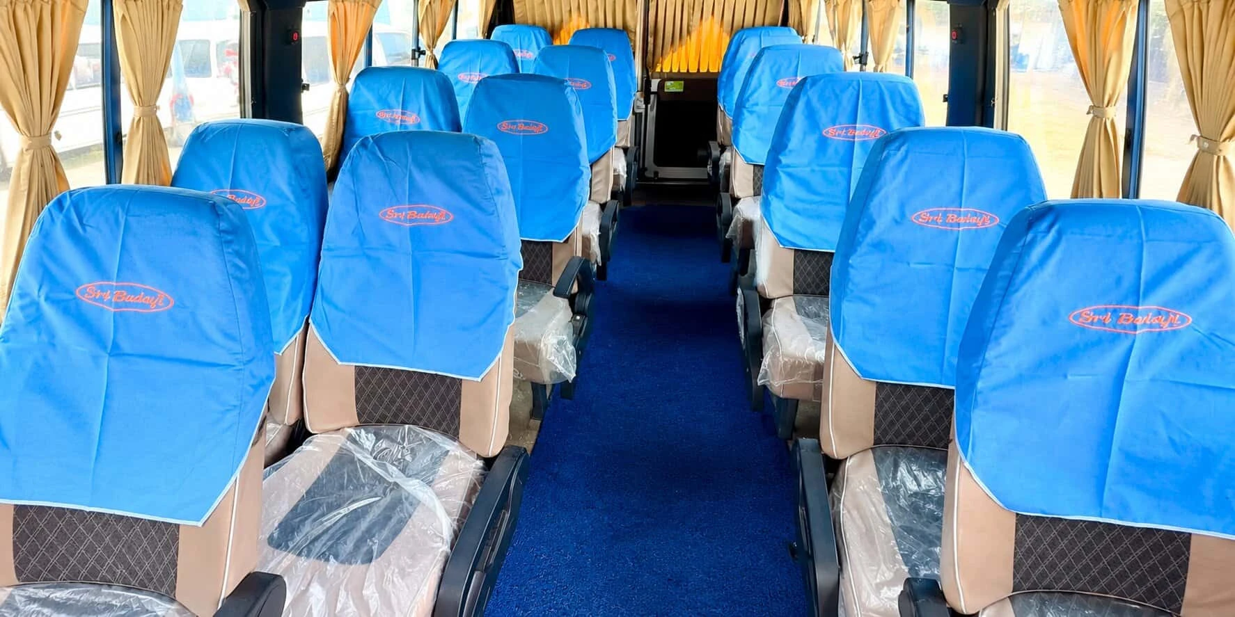 Tempo Traveller On Rent In Pune